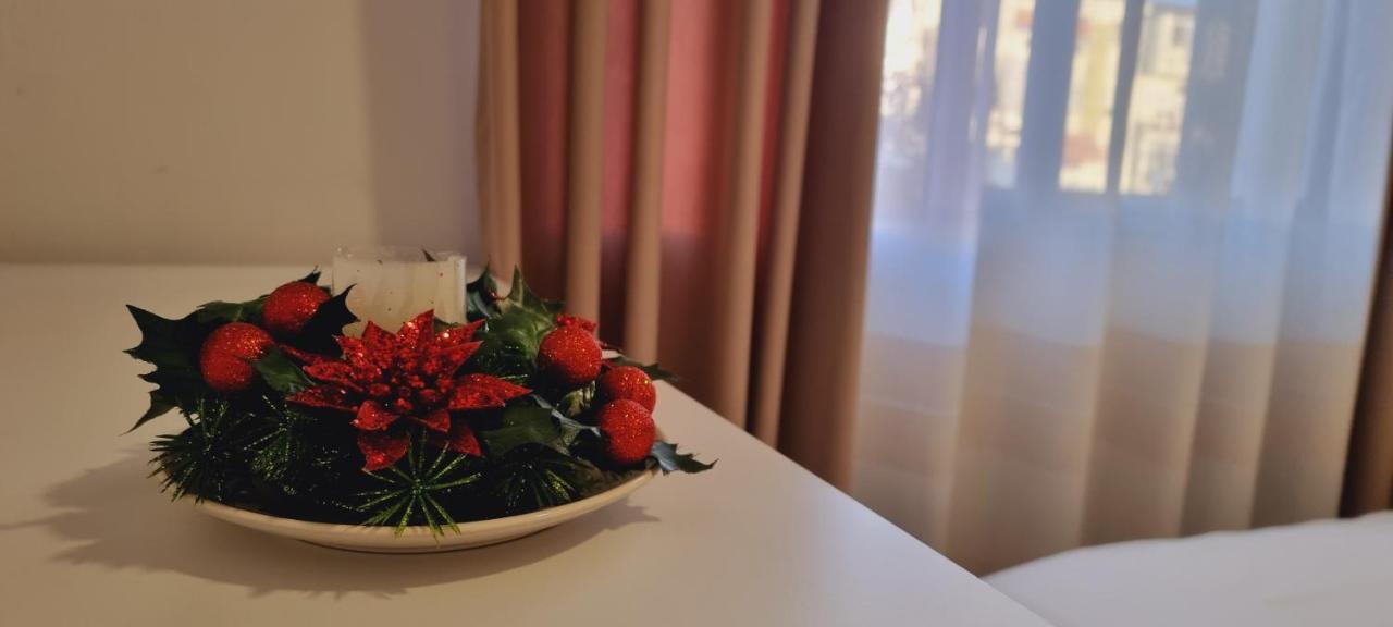 Comfy Apartment- Sunny Balcony Тирана Екстер'єр фото